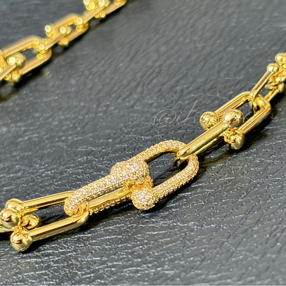Gold Hardware Graduated U-Link 14K Gold Plated CZ Luxury Statement Chain - Picture 4 of 8